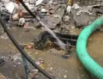 华龙通下水道的小妙招