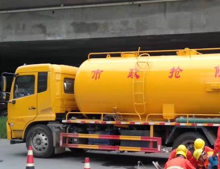 华龙化粪池清理公司为您分享化粪池的清理步骤
